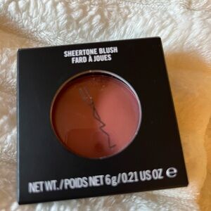 MAC Sheertone Blush in Pinch Me